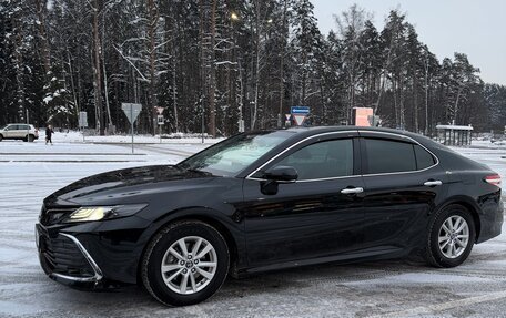 Toyota Camry, 2023 год, 3 700 000 рублей, 2 фотография