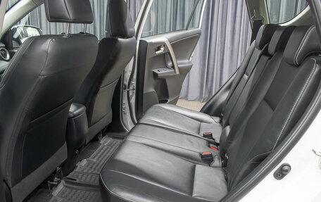Toyota RAV4, 2018 год, 2 998 000 рублей, 12 фотография