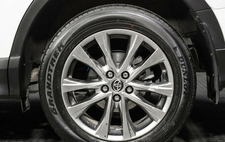Toyota RAV4, 2018 год, 2 998 000 рублей, 26 фотография