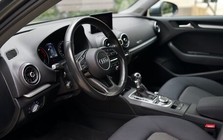 Audi A3, 2019 год, 2 420 000 рублей, 15 фотография