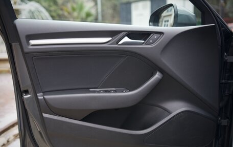Audi A3, 2019 год, 2 420 000 рублей, 34 фотография