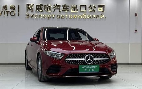 Mercedes-Benz A-Класс, 2022 год, 2 300 000 рублей, 3 фотография