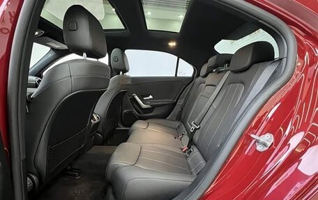 Mercedes-Benz A-Класс, 2022 год, 2 300 000 рублей, 16 фотография