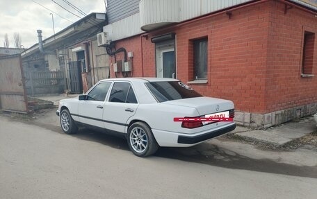 Mercedes-Benz W124, 1986 год, 700 000 рублей, 6 фотография
