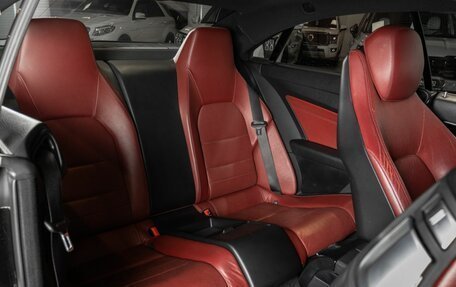 Mercedes-Benz E-Класс, 2015 год, 2 500 000 рублей, 8 фотография