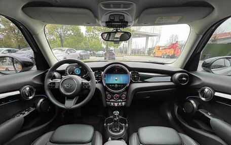 MINI Hatch, 2023 год, 1 959 777 рублей, 8 фотография