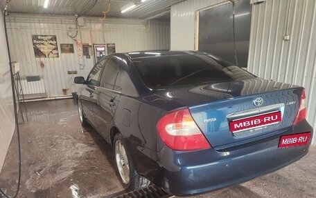 Toyota Camry V40, 2002 год, 680 000 рублей, 1 фотография