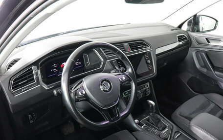Volkswagen Tiguan II, 2019 год, 2 700 000 рублей, 9 фотография