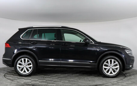 Volkswagen Tiguan II, 2019 год, 2 700 000 рублей, 4 фотография