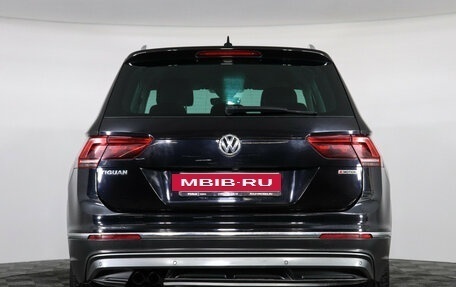 Volkswagen Tiguan II, 2019 год, 2 700 000 рублей, 6 фотография