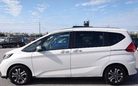 Honda Freed II, 2021 год, 1 289 000 рублей, 8 фотография