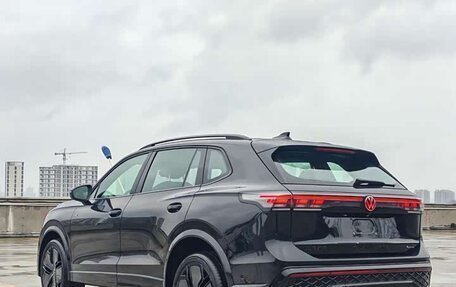 Volkswagen Tiguan, 2025 год, 4 245 750 рублей, 7 фотография