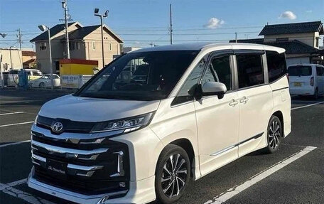 Toyota Noah III, 2021 год, 1 821 027 рублей, 1 фотография