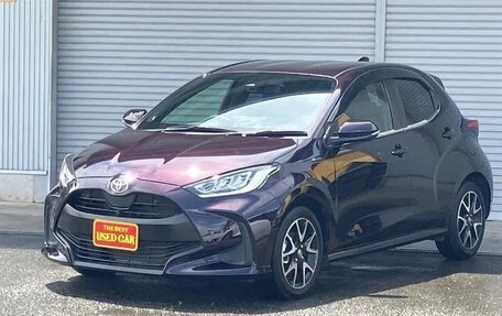 Toyota Yaris, 2022 год, 1 255 123 рублей, 2 фотография