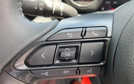 Toyota Yaris, 2022 год, 1 255 123 рублей, 19 фотография