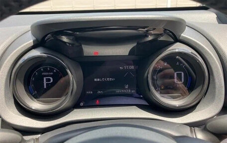 Toyota Yaris, 2022 год, 1 255 123 рублей, 22 фотография