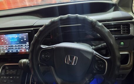 Honda Stepwgn IV, 2016 год, 1 550 000 рублей, 10 фотография