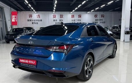 Hyundai Elantra, 2022 год, 1 400 000 рублей, 4 фотография