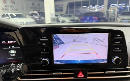 Hyundai Elantra, 2022 год, 1 400 000 рублей, 13 фотография