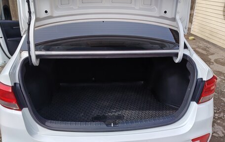 KIA Rio IV, 2018 год, 1 650 000 рублей, 6 фотография