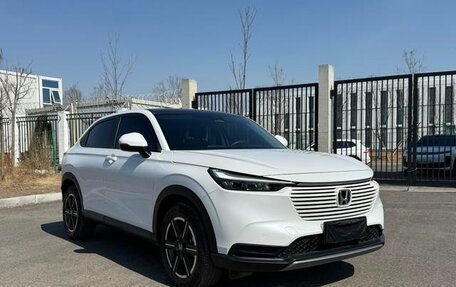 Honda Vezel, 2023 год, 1 900 000 рублей, 2 фотография