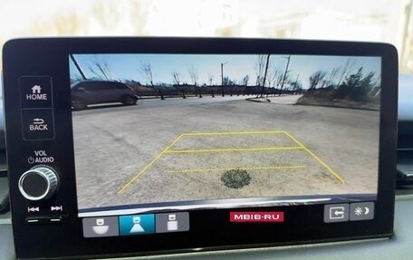 Honda Vezel, 2023 год, 1 900 000 рублей, 12 фотография