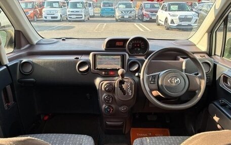 Toyota Spade, 2014 год, 800 999 рублей, 8 фотография