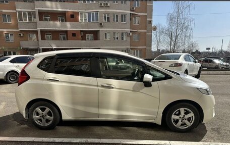 Honda Fit III, 2014 год, 820 000 рублей, 7 фотография