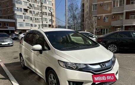 Honda Fit III, 2014 год, 820 000 рублей, 8 фотография