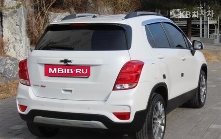 Chevrolet Trax, 2022 год, 1 130 000 рублей, 3 фотография