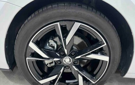 Skoda Octavia IV, 2023 год, 2 200 000 рублей, 20 фотография