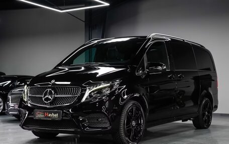 Mercedes-Benz V-Класс, 2023 год, 10 686 000 рублей, 3 фотография