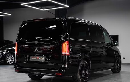 Mercedes-Benz V-Класс, 2023 год, 10 686 000 рублей, 6 фотография