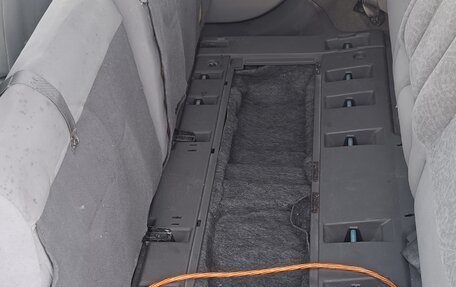 Nissan Tino, 2000 год, 350 000 рублей, 16 фотография