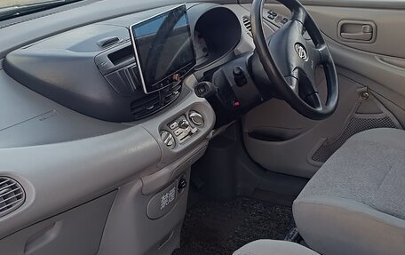 Nissan Tino, 2000 год, 350 000 рублей, 17 фотография