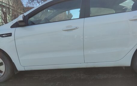 KIA Rio III рестайлинг, 2012 год, 900 000 рублей, 14 фотография