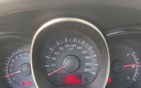 KIA Rio III рестайлинг, 2012 год, 900 000 рублей, 19 фотография