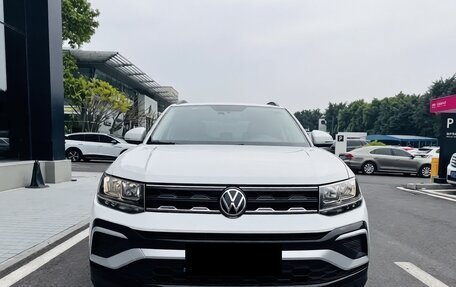 Volkswagen T-Cross I, 2023 год, 1 800 009 рублей, 2 фотография