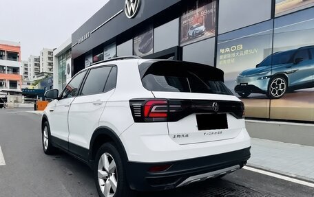 Volkswagen T-Cross I, 2023 год, 1 800 009 рублей, 6 фотография