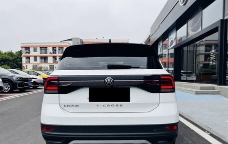 Volkswagen T-Cross I, 2023 год, 1 800 009 рублей, 5 фотография