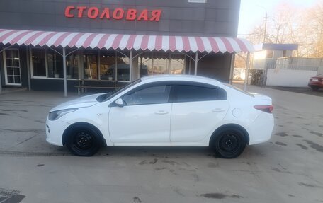 KIA Rio IV, 2019 год, 840 000 рублей, 2 фотография