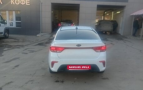 KIA Rio IV, 2019 год, 840 000 рублей, 4 фотография