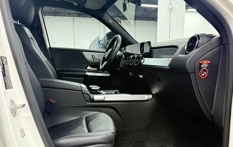 Mercedes-Benz GLB, 2022 год, 2 510 007 рублей, 9 фотография