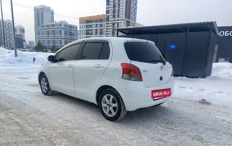 Toyota Vitz, 2010 год, 390 000 рублей, 3 фотография