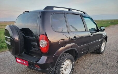 Chevrolet Niva I рестайлинг, 2012 год, 637 000 рублей, 2 фотография