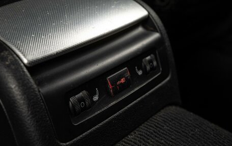 Audi A4, 2004 год, 1 020 000 рублей, 16 фотография