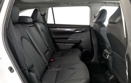 Toyota Highlander, 2025 год, 5 990 000 рублей, 12 фотография