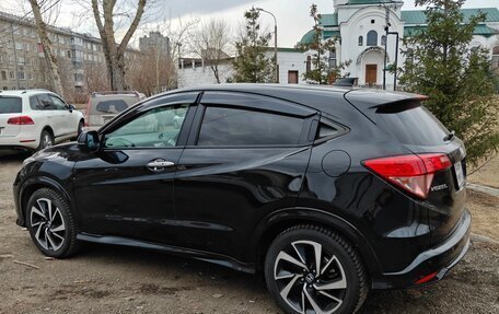 Honda Vezel, 2017 год, 1 880 000 рублей, 4 фотография