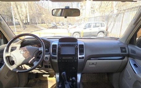 Toyota Land Cruiser Prado 120 рестайлинг, 2007 год, 2 300 000 рублей, 6 фотография