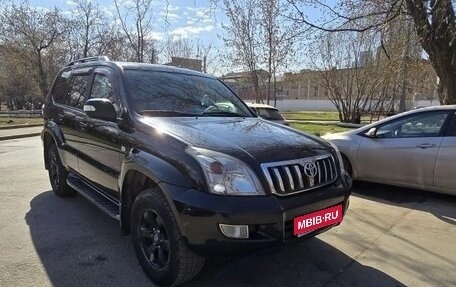 Toyota Land Cruiser Prado 120 рестайлинг, 2007 год, 2 300 000 рублей, 1 фотография